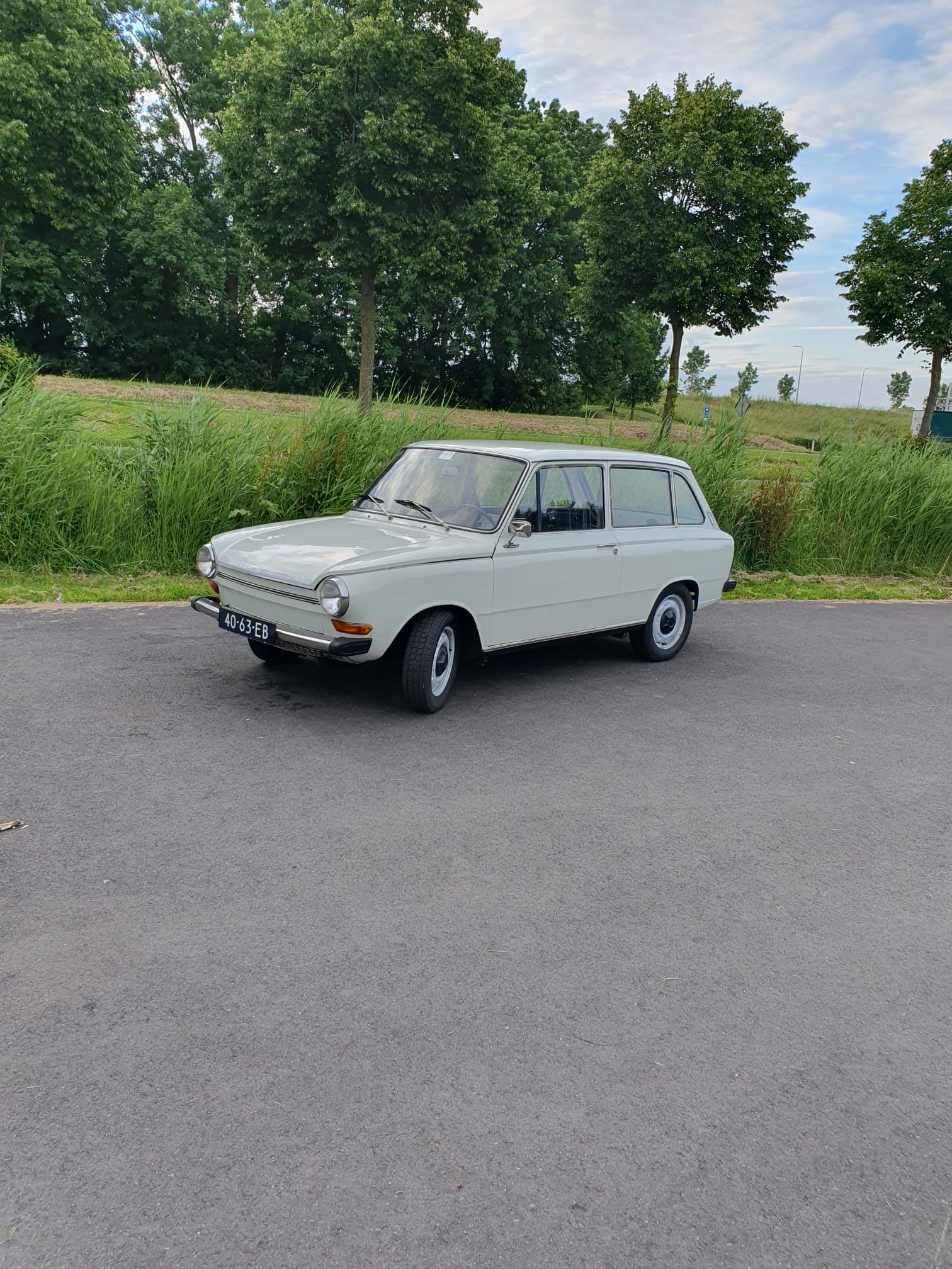 DAF 44 bestelwagen